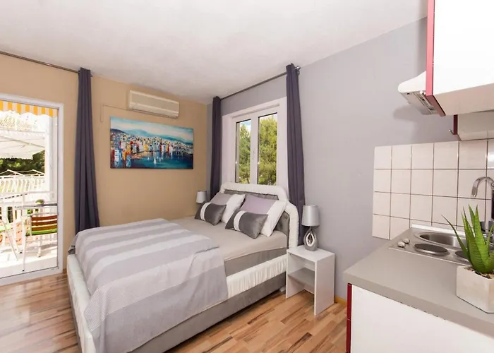 Stil - With Balcony And Sea View 101 * Trogir