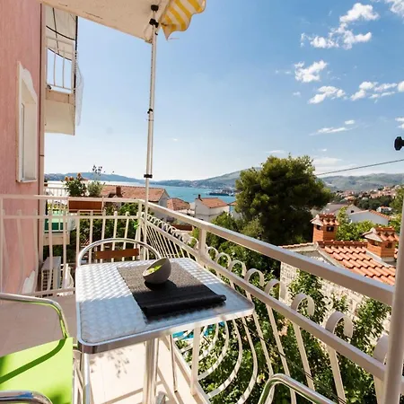 Stil - With Balcony And Sea View 101 Trogir