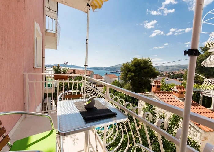 Stil - With Balcony And Sea View 101 트로기르